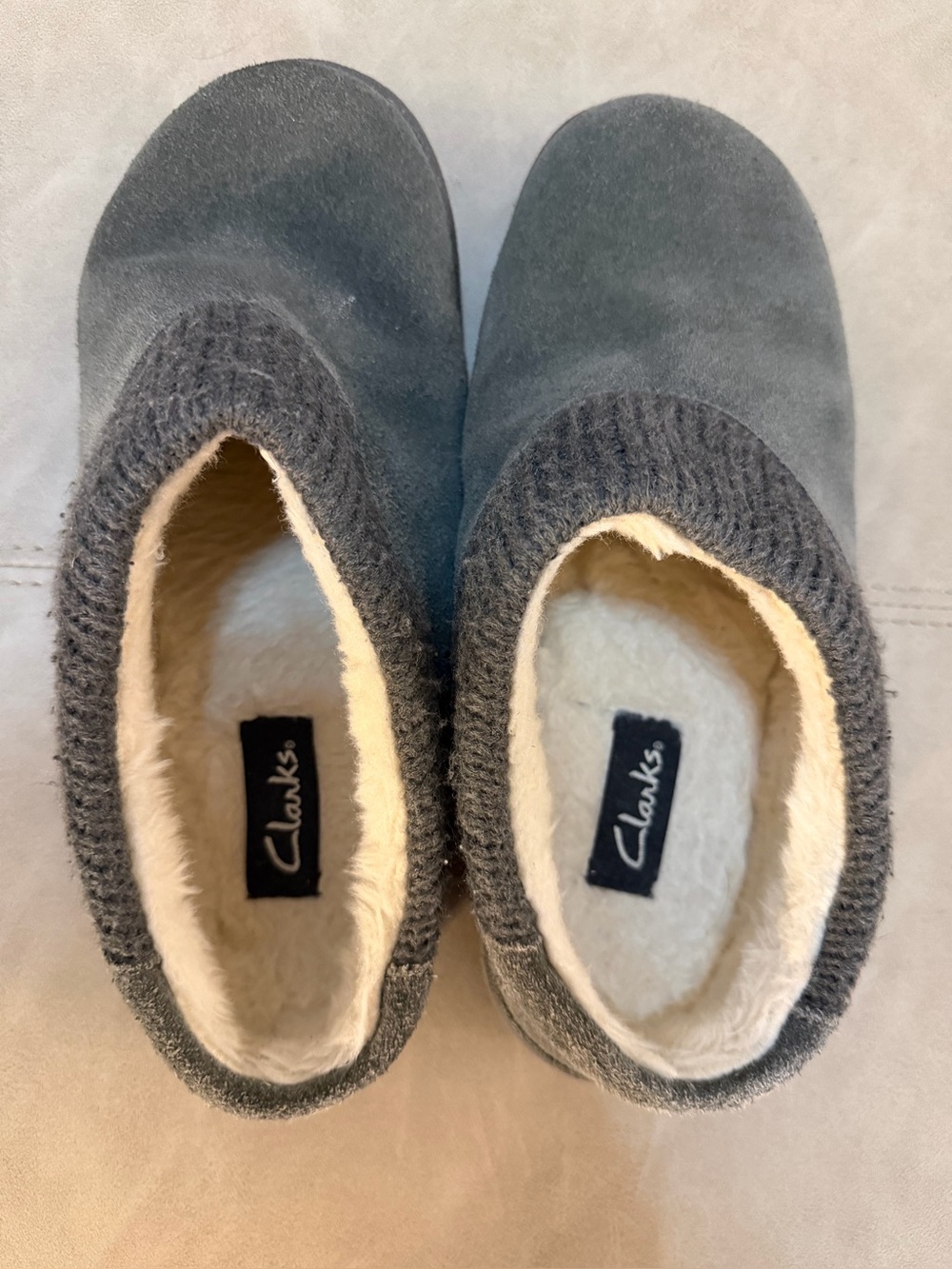 Clarks Women’s Size 10 Gray Leather Faux Fur Lined Clogs Slip On Mules